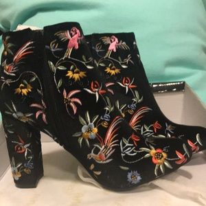 Liliana Velvet embroidered high heeled boots